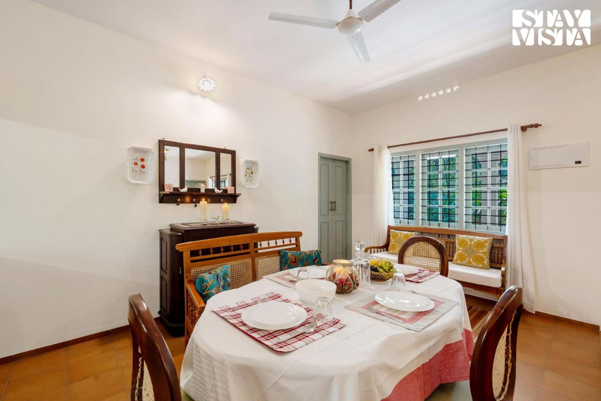 Stayvista At Catherine Cottage With Heater & Board Game Munnar Eksteriør billede